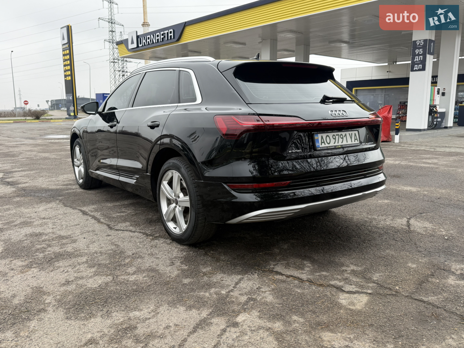 2020 Audi e-tron - мініатюра 11