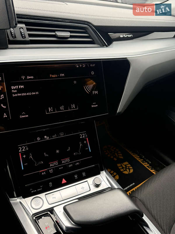 Позашляховик / Кросовер Audi e-tron 2020 в Іршаві