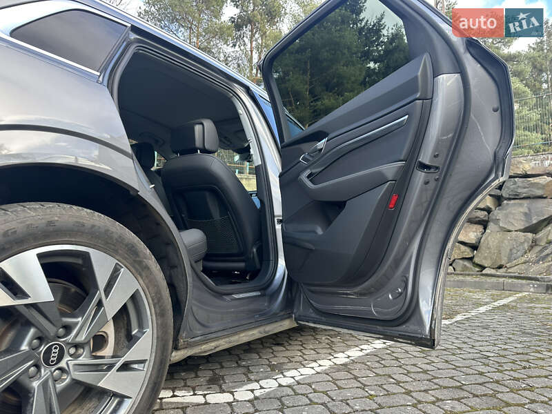 Позашляховик / Кросовер Audi e-tron 2020 в Ужгороді