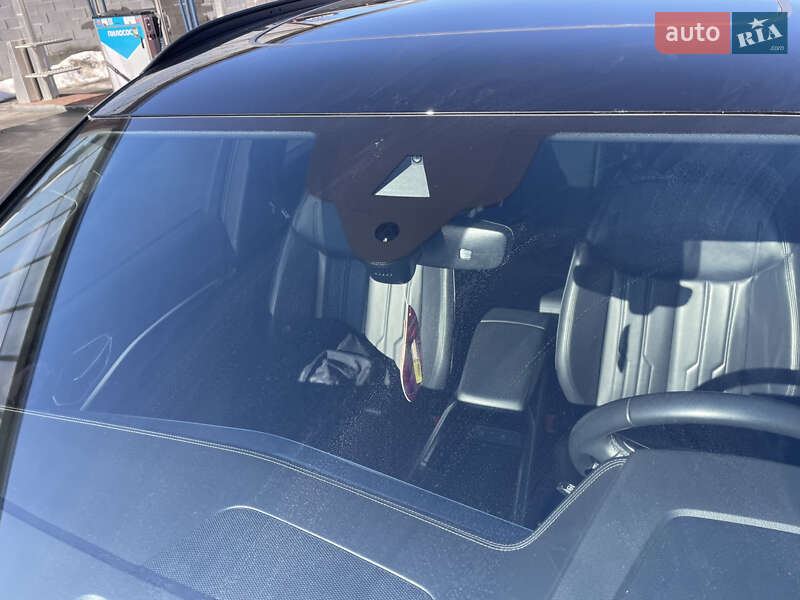 Позашляховик / Кросовер Audi e-tron 2022 в Рівному