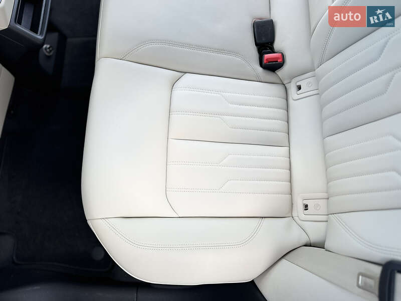Внедорожник / Кроссовер Audi e-tron 2019 в Киеве