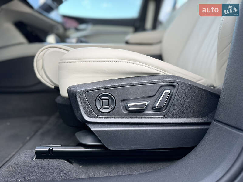 Внедорожник / Кроссовер Audi e-tron 2019 в Киеве