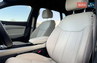 Внедорожник / Кроссовер Audi e-tron 2019 в Киеве