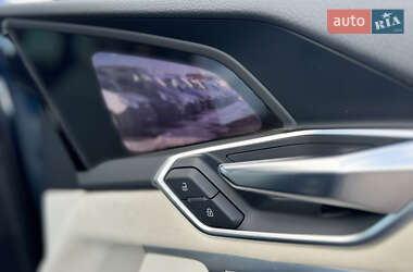 Внедорожник / Кроссовер Audi e-tron 2019 в Киеве