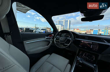 Внедорожник / Кроссовер Audi e-tron 2019 в Киеве