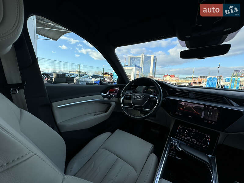 Внедорожник / Кроссовер Audi e-tron 2019 в Киеве
