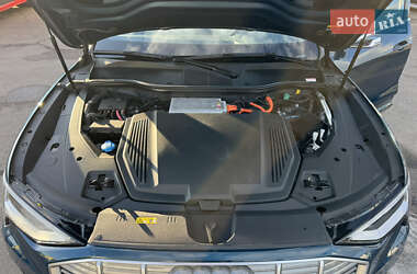 Внедорожник / Кроссовер Audi e-tron 2019 в Киеве