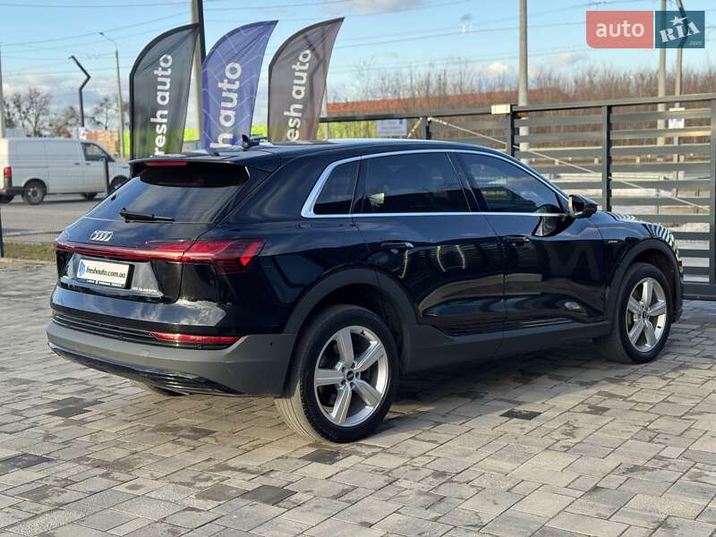 Внедорожник / Кроссовер Audi e-tron 2021 в Ровно