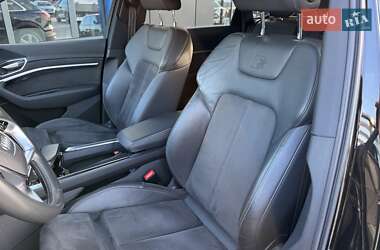 Внедорожник / Кроссовер Audi e-tron 2021 в Ровно