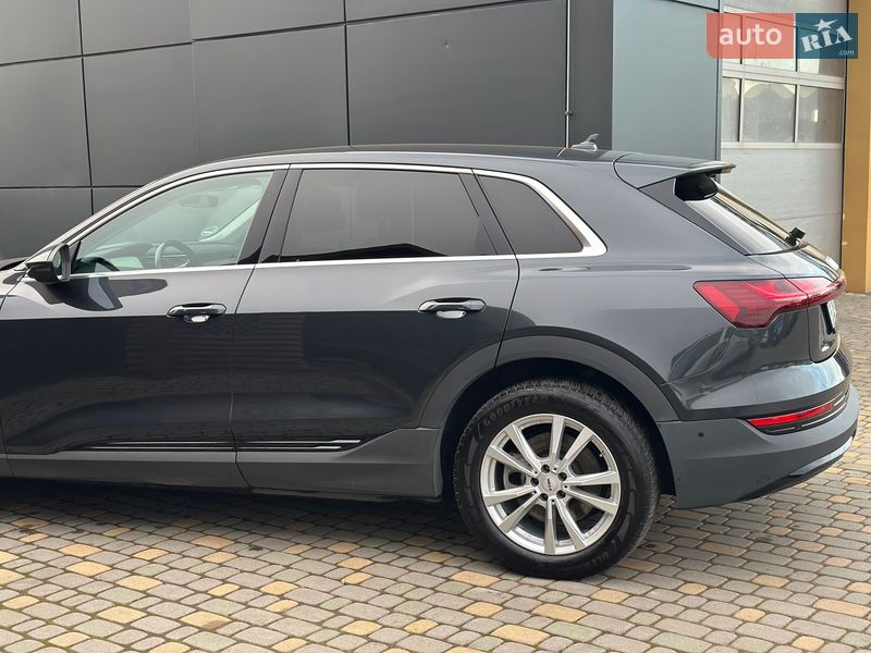 Внедорожник / Кроссовер Audi e-tron 2021 в Львове фото 5 Внедорожник / Кроссовер Audi e-tron 2021 в Львове