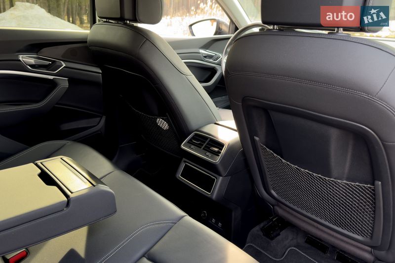 Позашляховик / Кросовер Audi e-tron 2020 в Переяславі