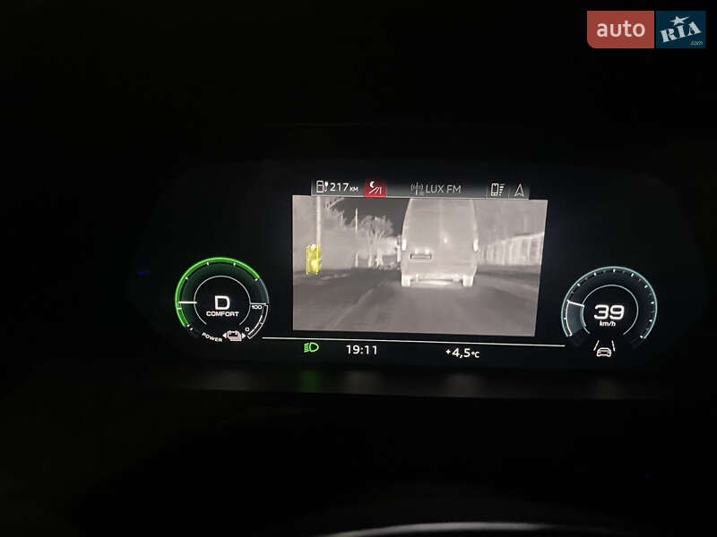 Внедорожник / Кроссовер Audi e-tron 2021 в Ровно