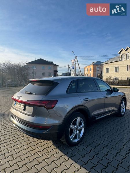 Внедорожник / Кроссовер Audi e-tron 2021 в Ивано-Франковске