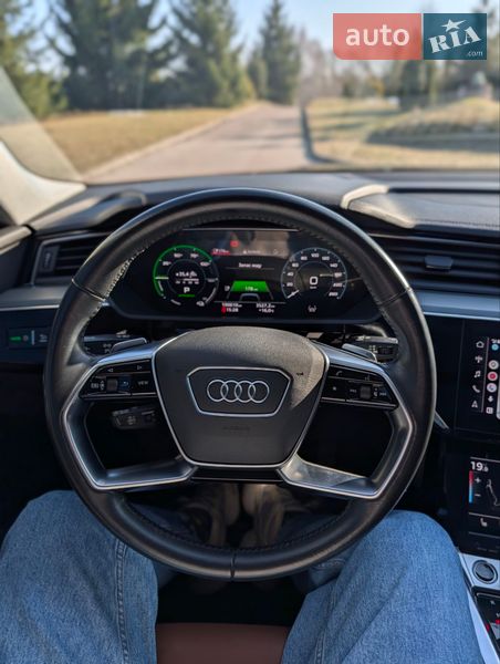 Внедорожник / Кроссовер Audi e-tron 2020 в Нововолынске