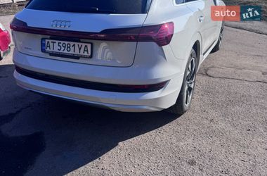 Позашляховик / Кросовер Audi e-tron 2022 в Івано-Франківську