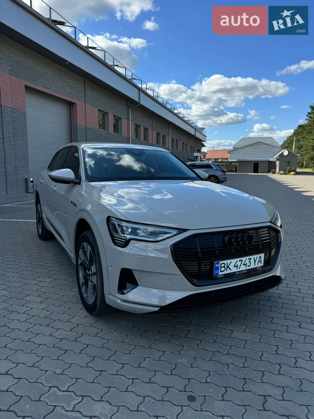 2020 Audi e-tron - мініатюра 4