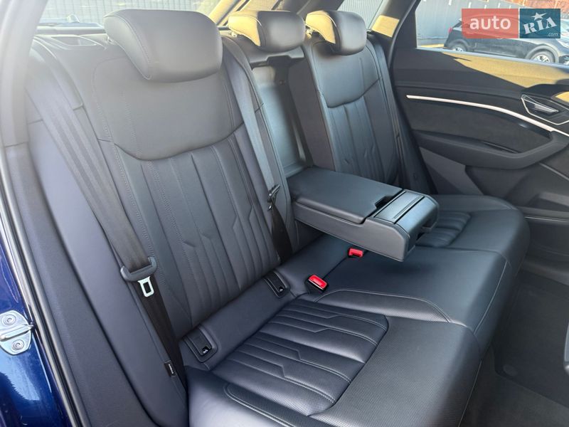 Позашляховик / Кросовер Audi e-tron 2020 в Луцьку
