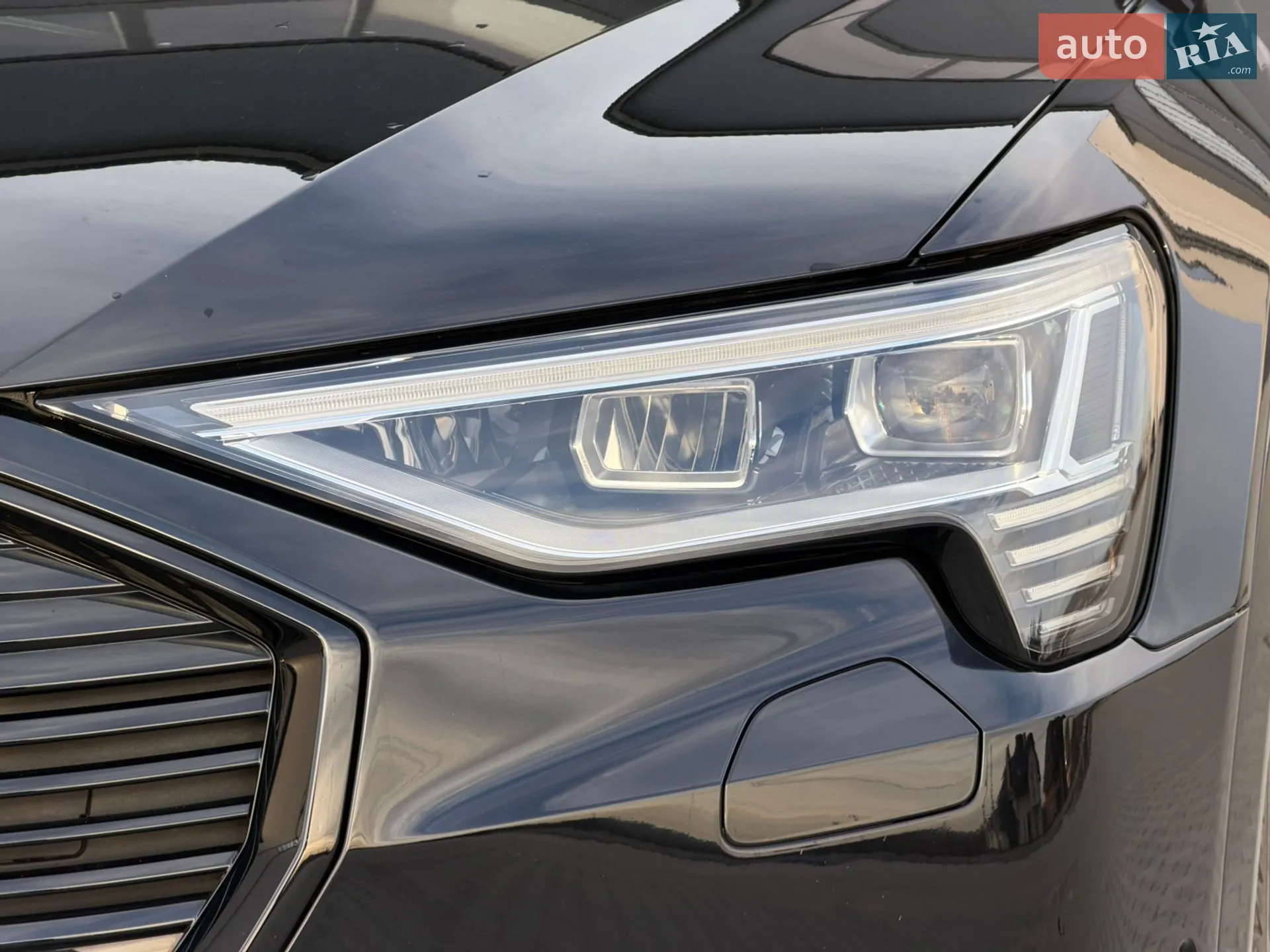 2021 Audi e-tron - мініатюра 10