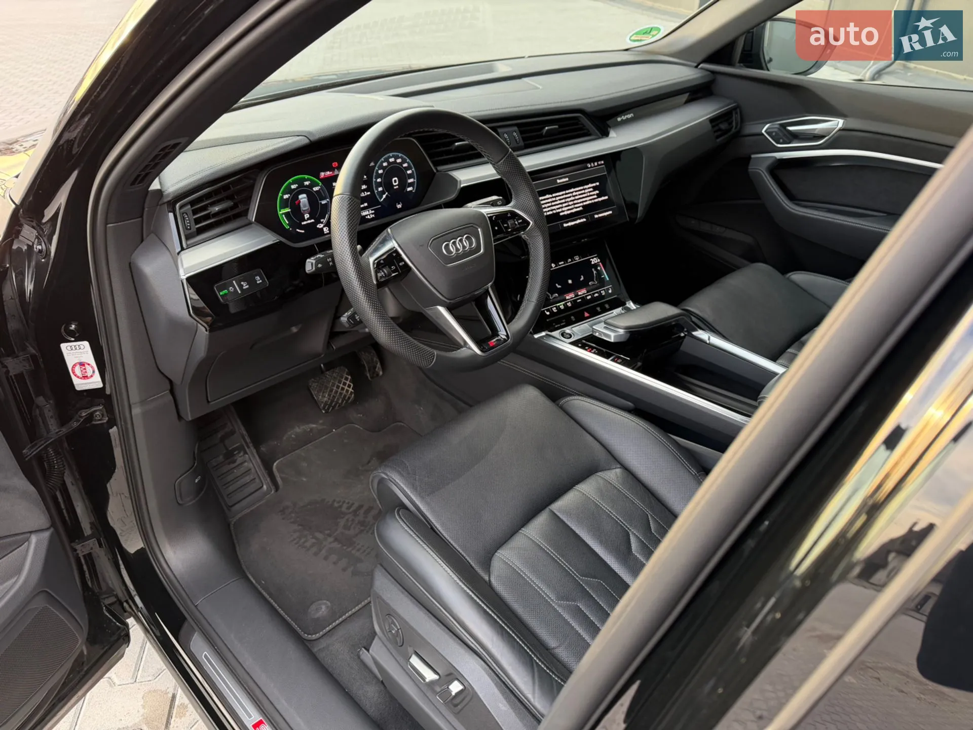 2021 Audi e-tron - мініатюра 22