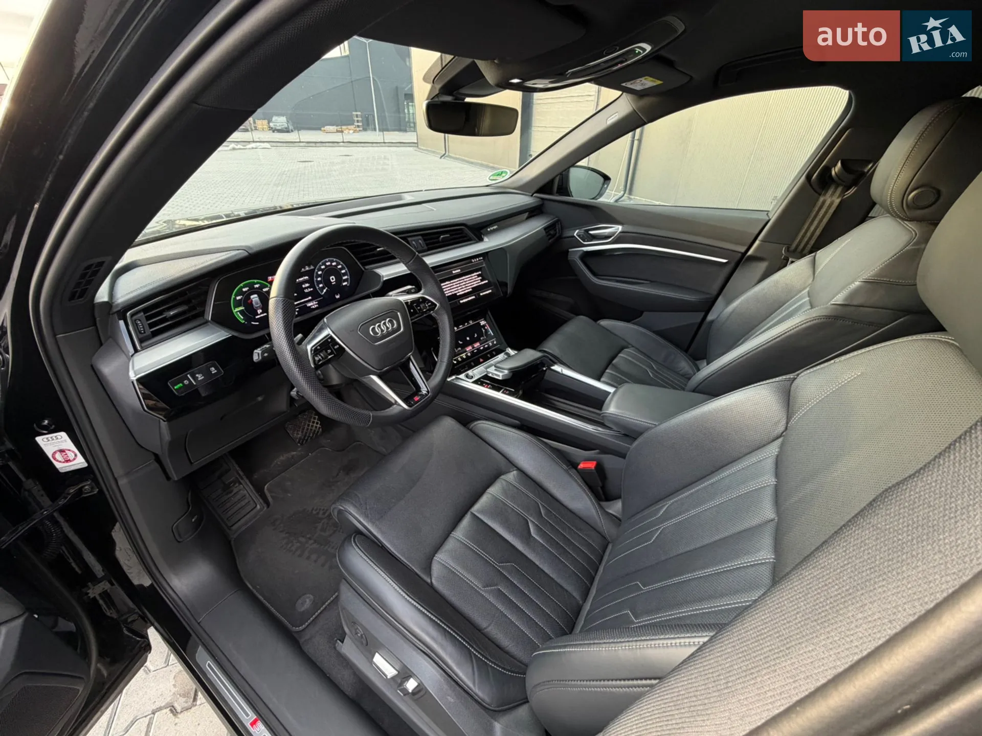 2021 Audi e-tron - мініатюра 23