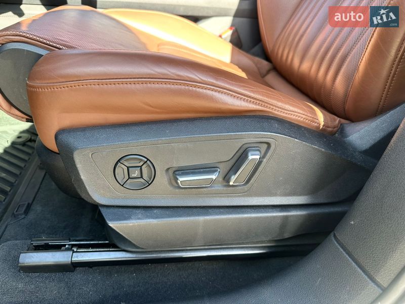 Внедорожник / Кроссовер Audi e-tron 2019 в Львове