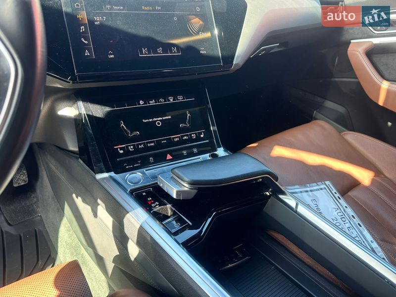 Внедорожник / Кроссовер Audi e-tron 2019 в Львове
