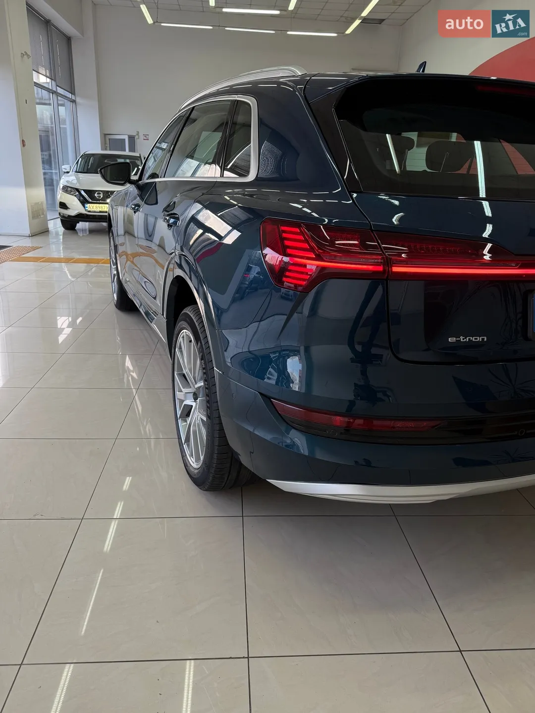 2020 Audi e-tron - мініатюра 29