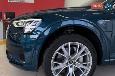 Внедорожник / Кроссовер Audi e-tron 2020 в Черновцах