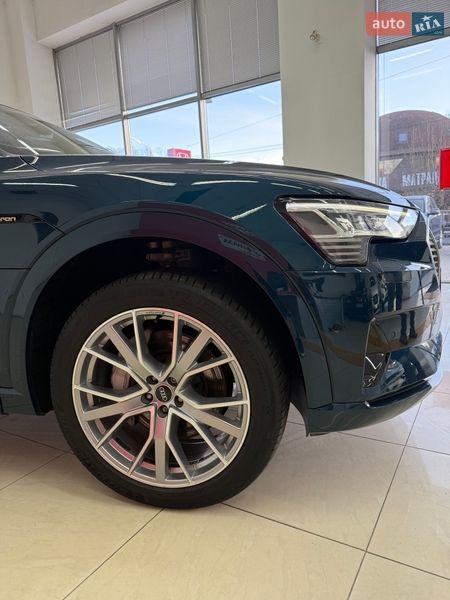 Внедорожник / Кроссовер Audi e-tron 2020 в Черновцах