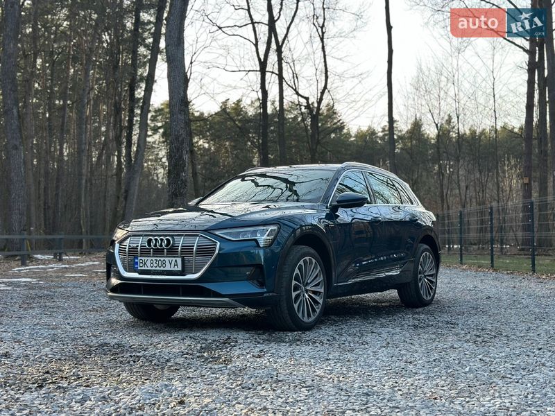 Audi e-tron 2019