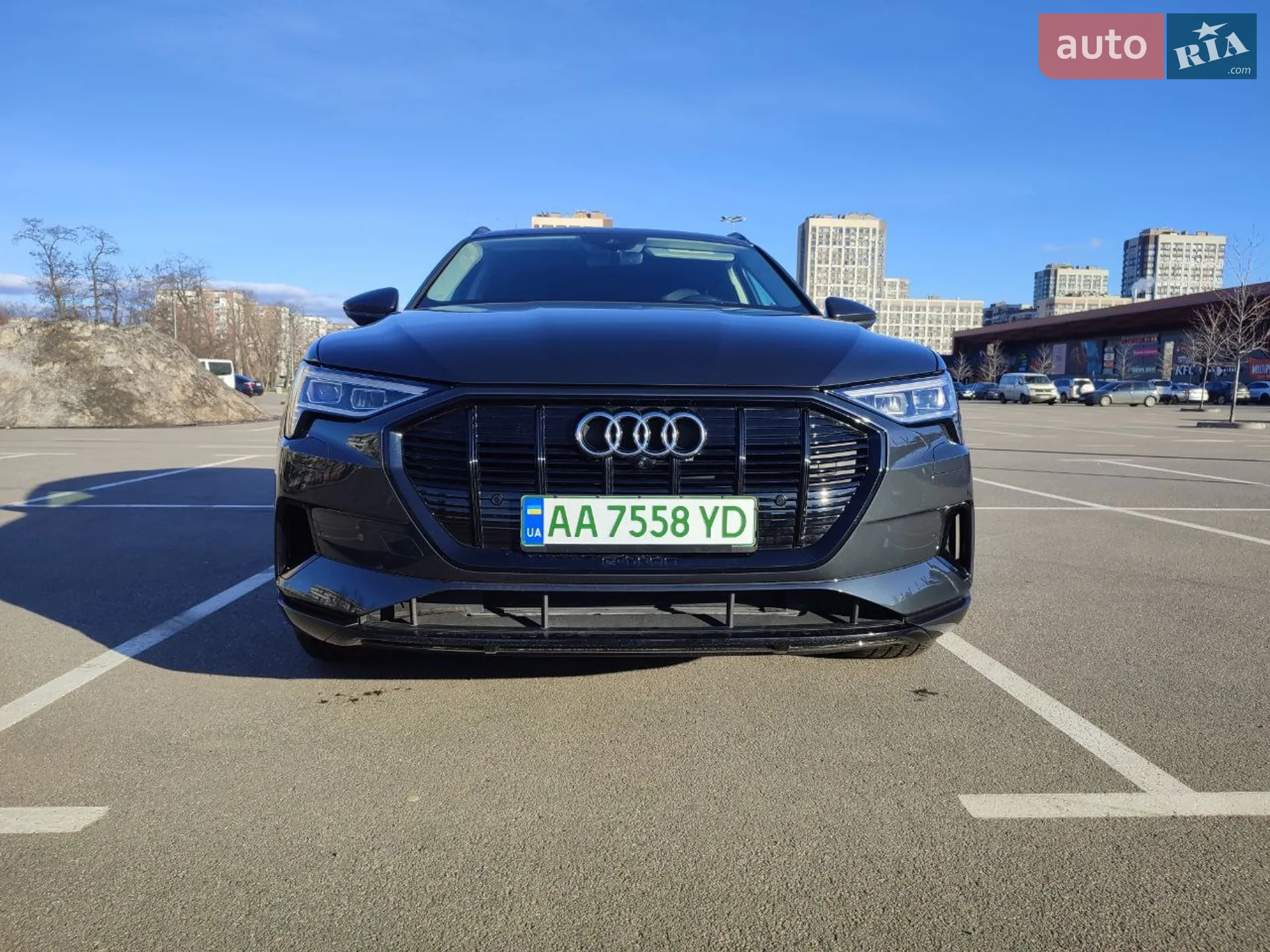 2020 Audi e-tron - мініатюра 2