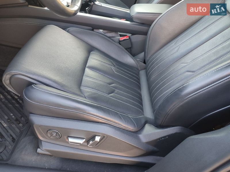 Внедорожник / Кроссовер Audi e-tron 2020 в Киеве