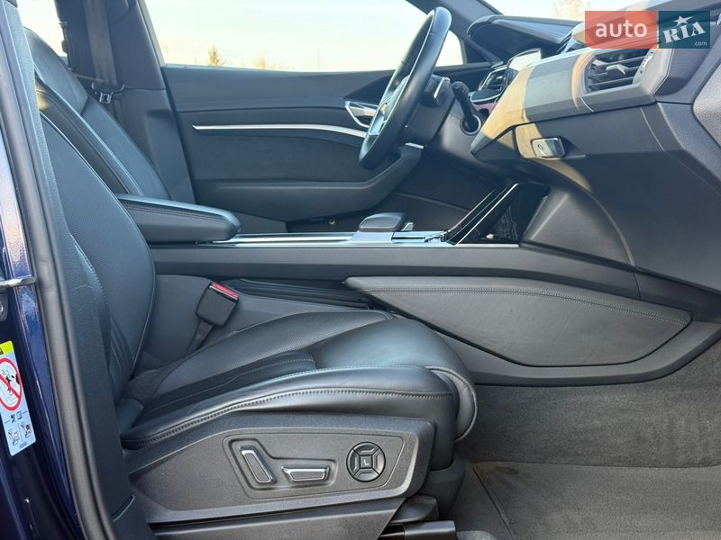Позашляховик / Кросовер Audi e-tron 2020 в Луцьку
