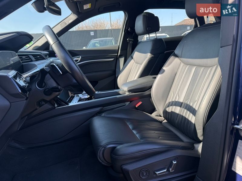 Позашляховик / Кросовер Audi e-tron 2020 в Луцьку