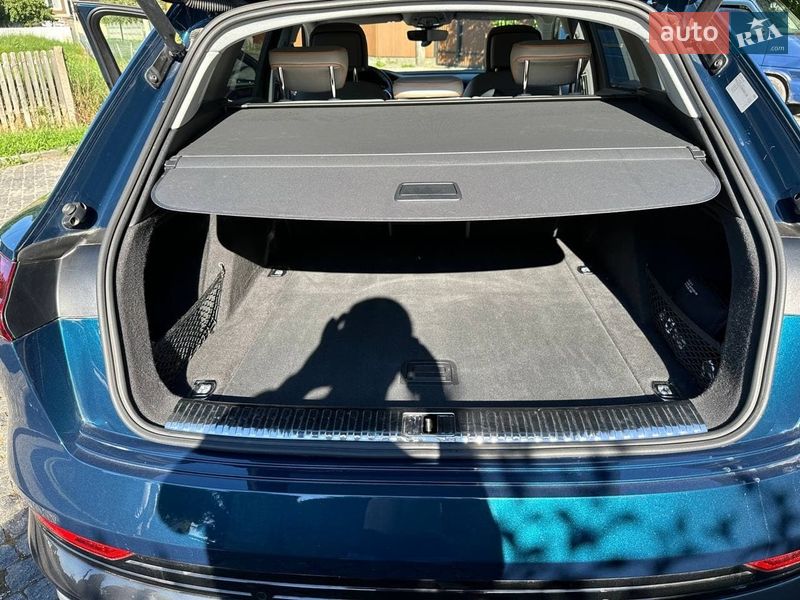 Внедорожник / Кроссовер Audi e-tron 2018 в Черновцах