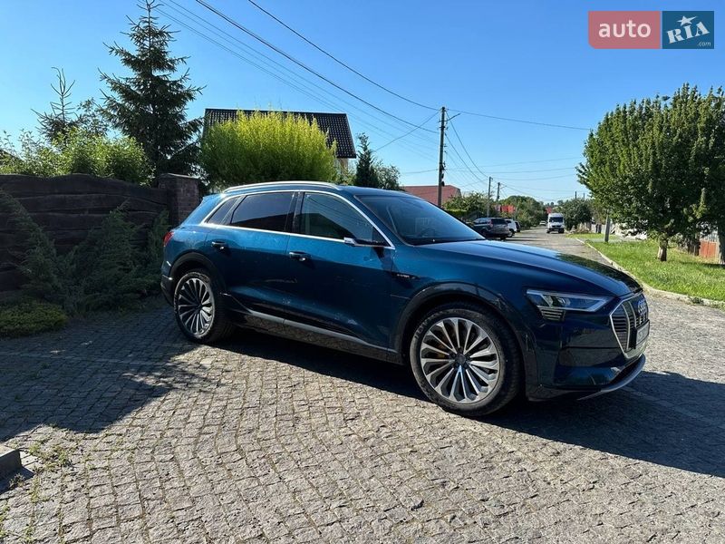 Внедорожник / Кроссовер Audi e-tron 2018 в Черновцах