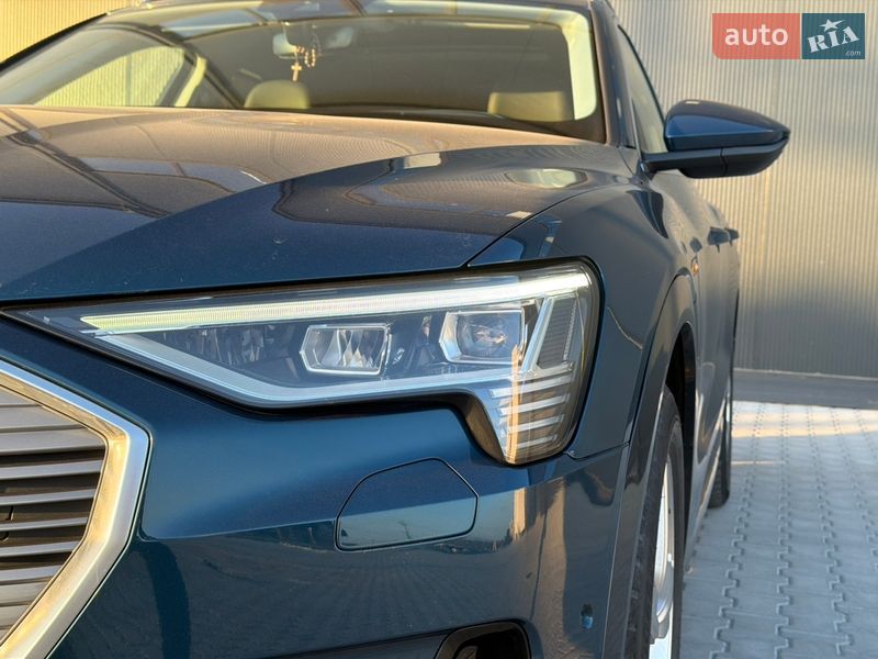 Позашляховик / Кросовер Audi e-tron 2021 в Львові