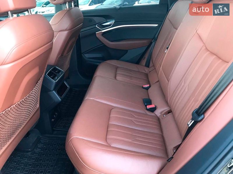 Позашляховик / Кросовер Audi e-tron 2022 в Львові фото 14 Позашляховик / Кросовер Audi e-tron 2022 в Львові