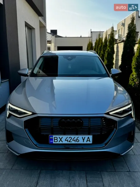 Audi e-tron 2022