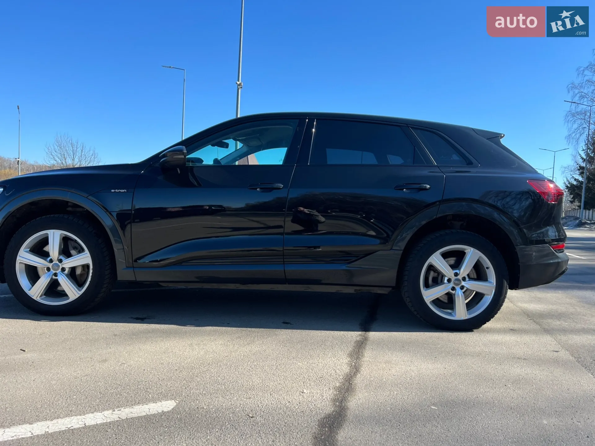 2019 Audi e-tron - мініатюра 3