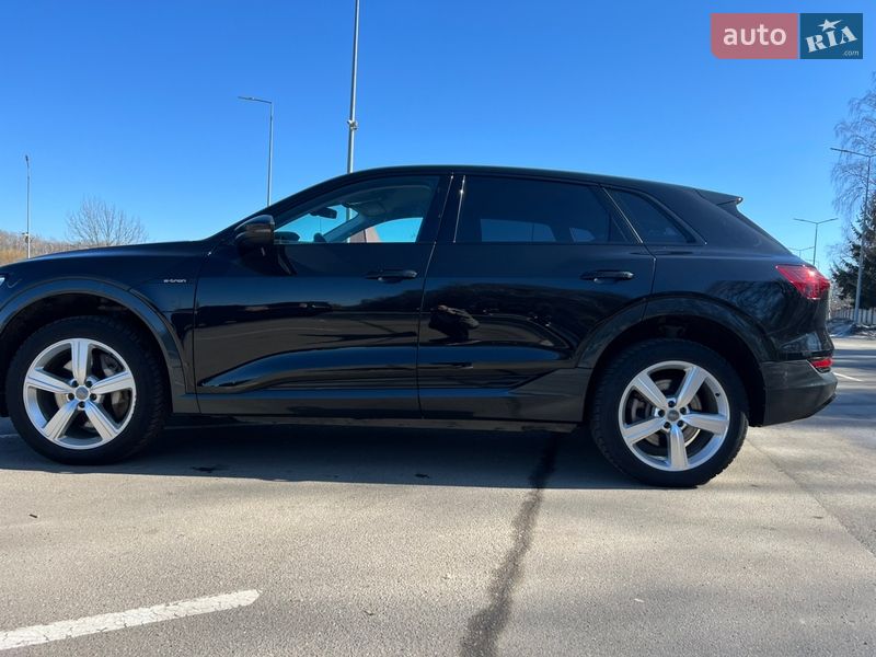 Позашляховик / Кросовер Audi e-tron 2019 в Вінниці