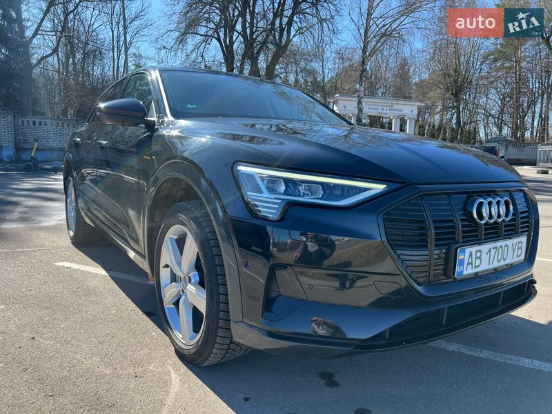 Позашляховик / Кросовер Audi e-tron 2019 в Вінниці