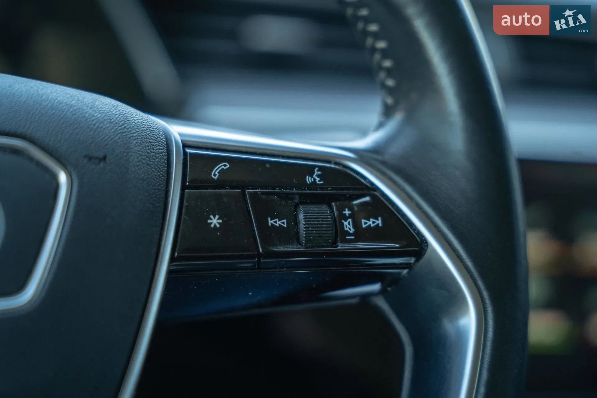 2020 Audi e-tron - мініатюра 27