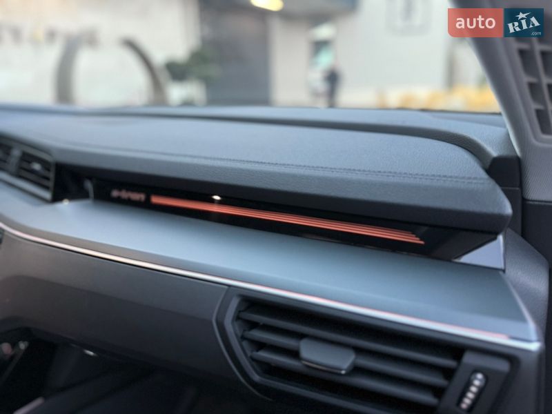 Внедорожник / Кроссовер Audi e-tron 2019 в Львове