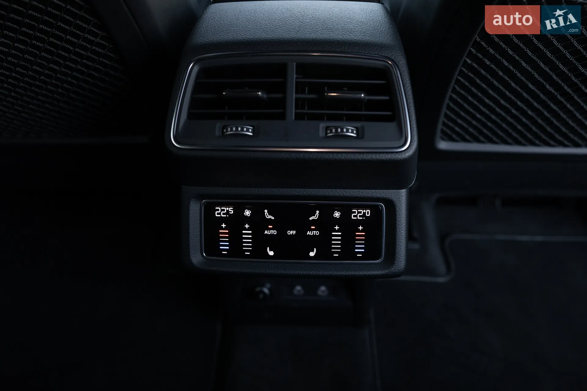2022 Audi e-tron - мініатюра 26