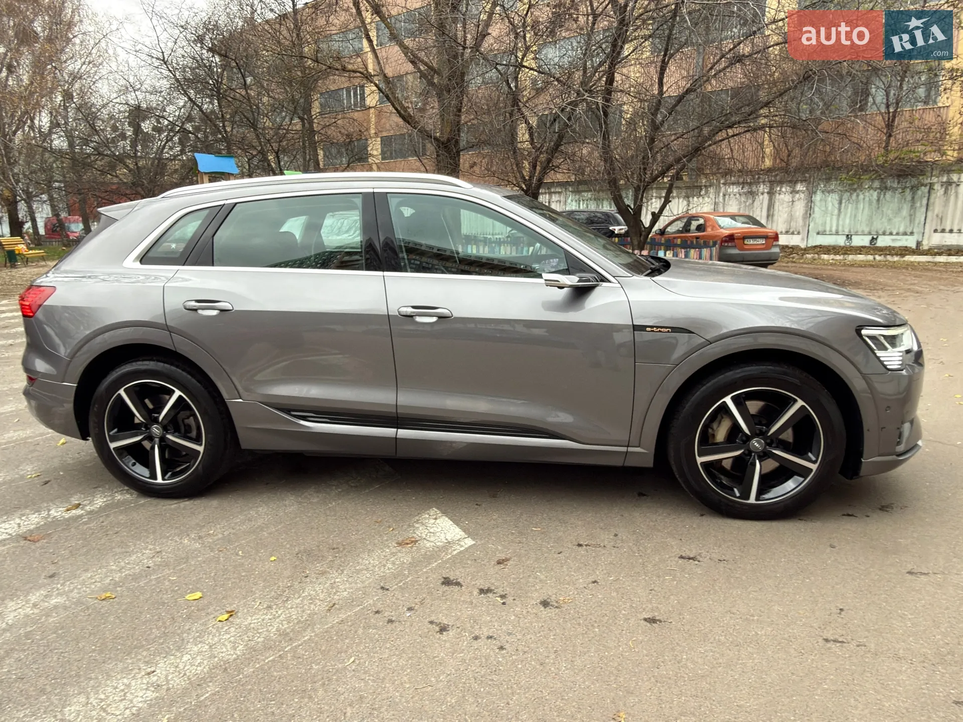 2019 Audi e-tron - мініатюра 5
