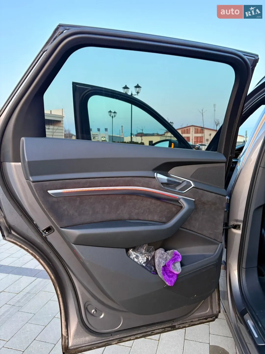 2019 Audi e-tron - мініатюра 20