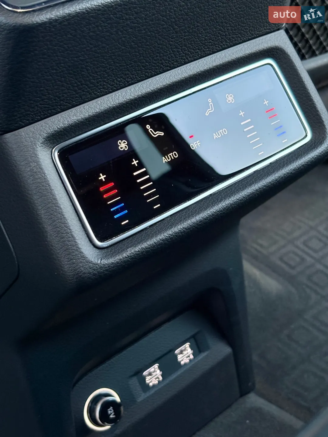 2019 Audi e-tron - мініатюра 31