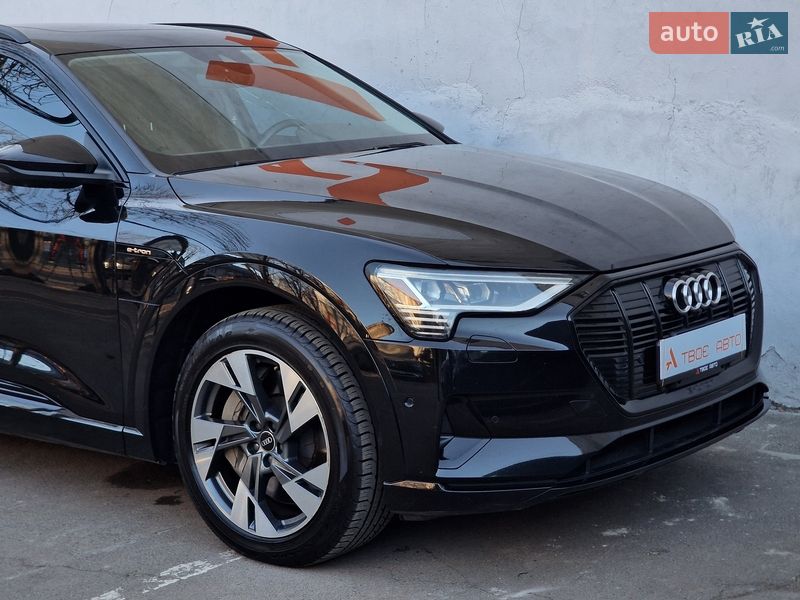 Позашляховик / Кросовер Audi e-tron 2021 в Одесі