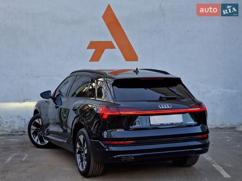Позашляховик / Кросовер Audi e-tron 2021 в Одесі